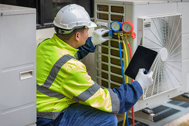 Professional Hvac Maintenance technician working in Hicksville, NY